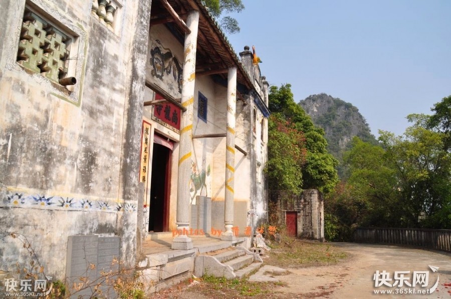 150851qxliupakooruldau.jpg