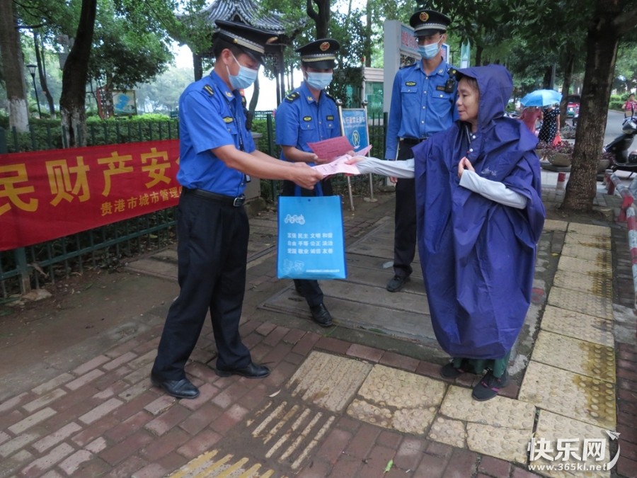向群众宣传2.JPG